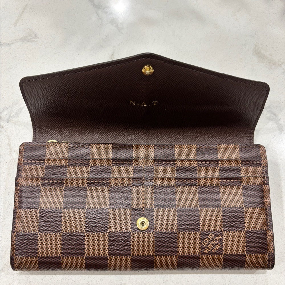 AUTHENTIC LOUIS VUITTON SARAH WALLET - Picture 3 of 8